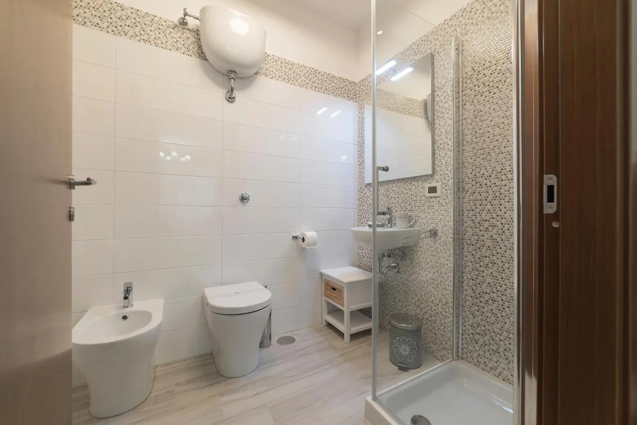 Vatican Luxury 2Bd 2Ba Apartment Rome