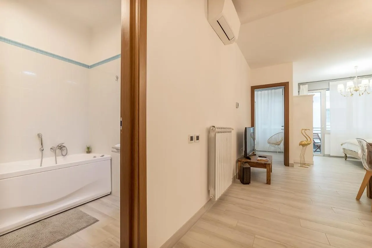 Vatican Luxury 2Bd 2Ba Apartment Rome