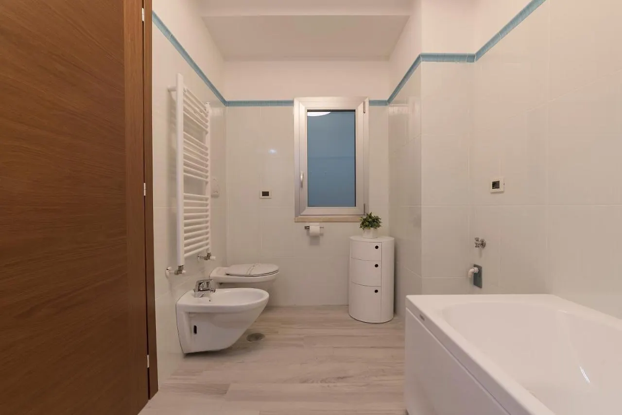 Vatican Luxury 2Bd 2Ba Apartment Rome 0*,