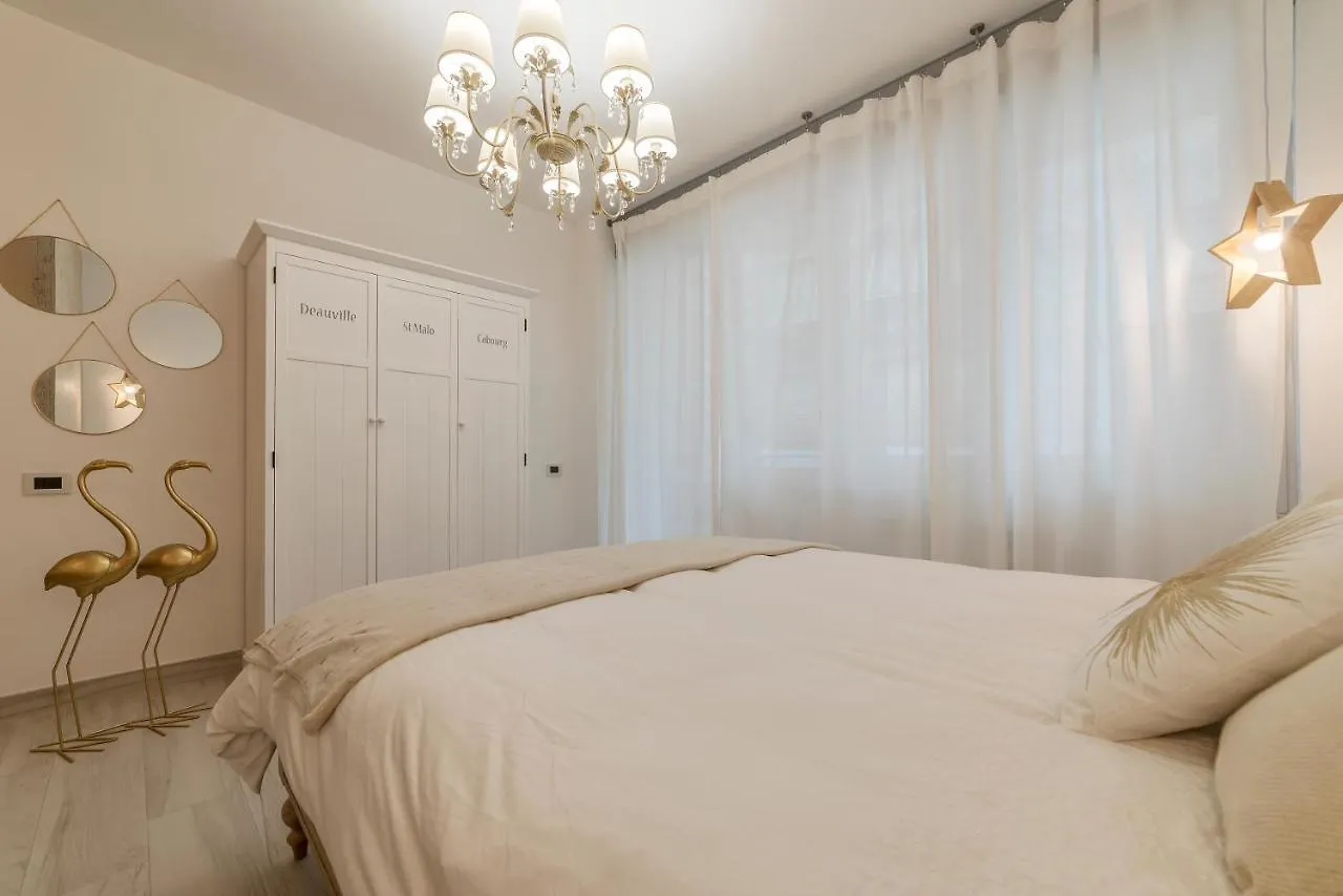 Vatican Luxury 2Bd 2Ba Apartment Rome