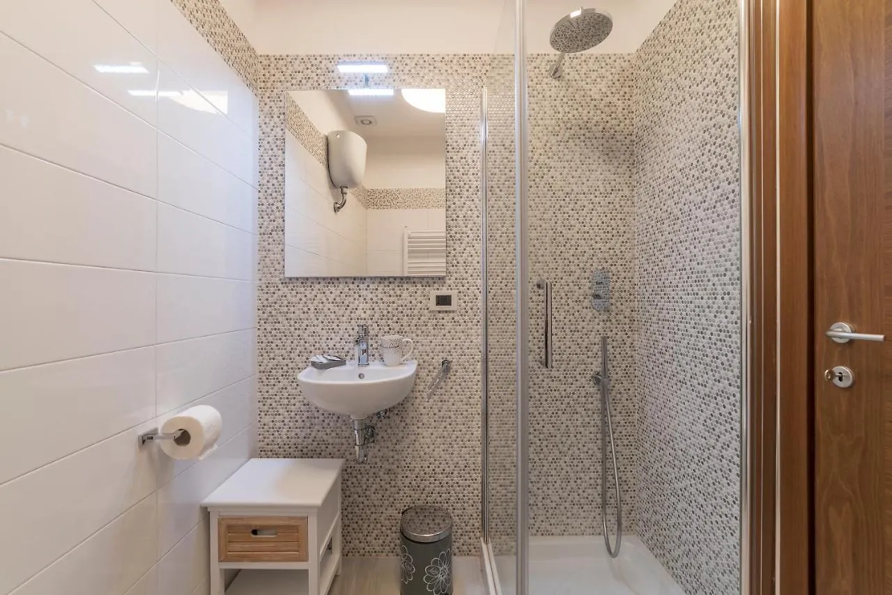 Vatican Luxury 2Bd 2Ba Apartment Rome