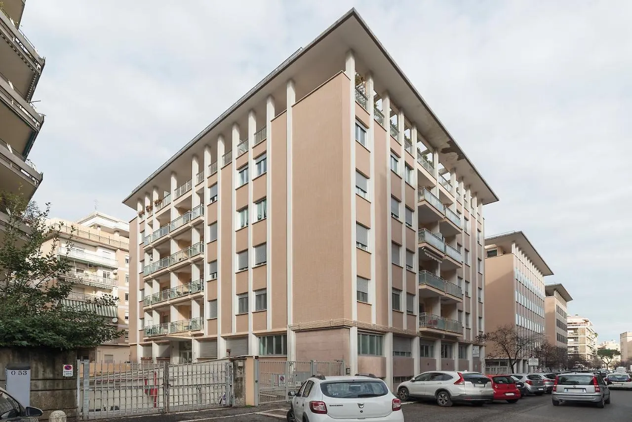 Vatican Luxury 2Bd 2Ba Apartment Rome