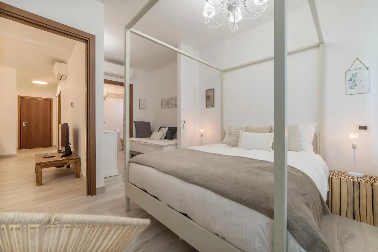 Vatican Luxury 2Bd 2Ba Apartment Rome Italy