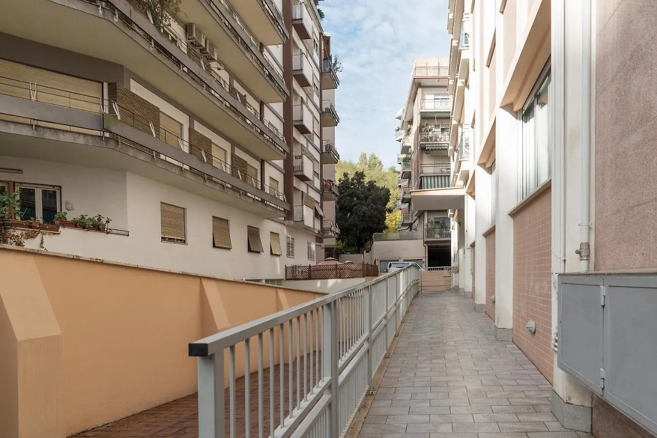 Vatican Luxury 2Bd 2Ba Apartment Rome